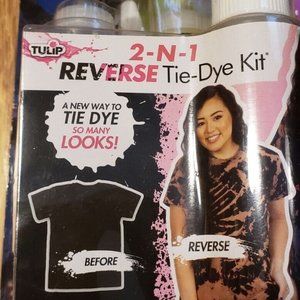 Tulip 2-N-1 Reverse Tie-Dye Kit  41 PC Kit  Brand New